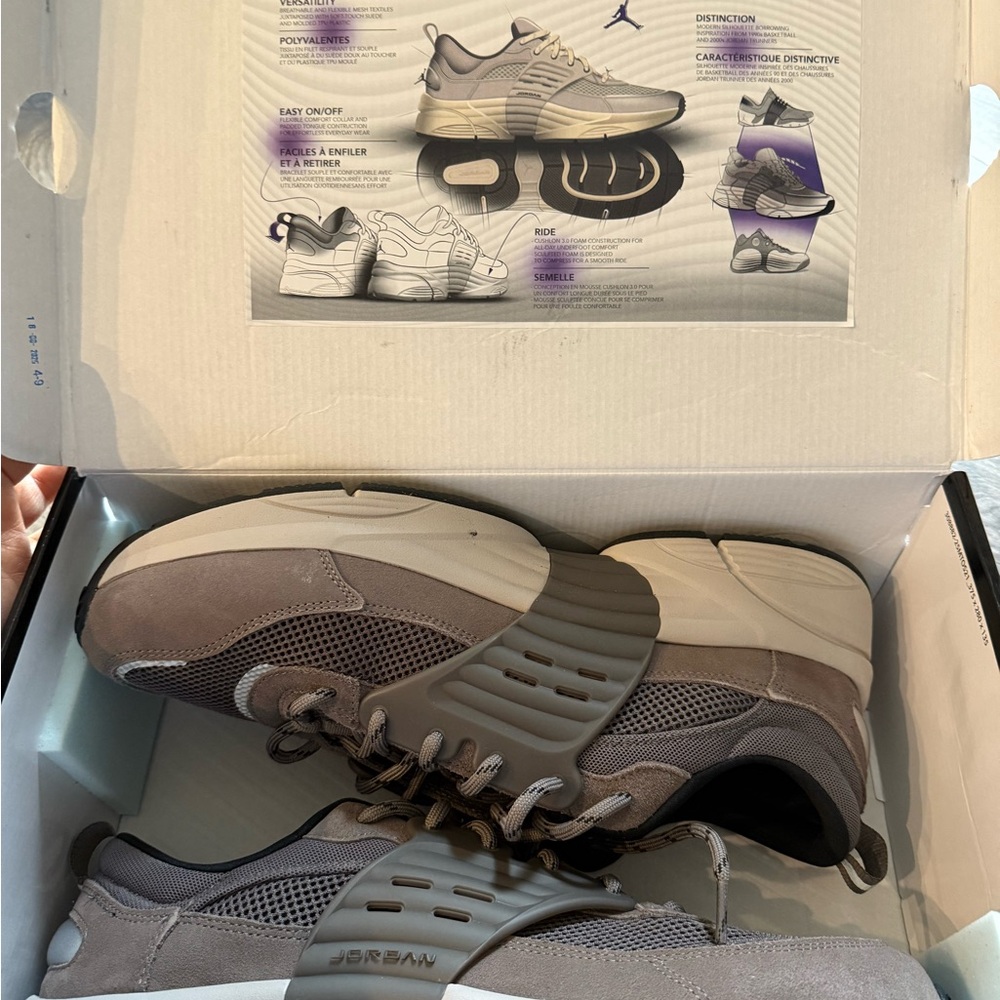 Jordan Men's Taupe and Gray Sneakers